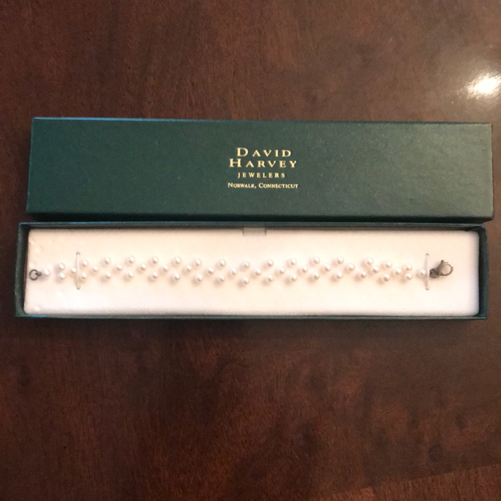 Cultured pearl illusion bracelet